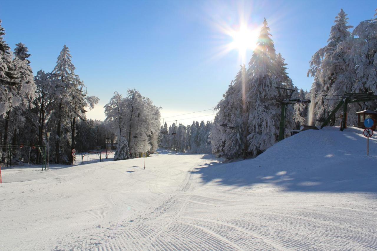 Pohorje Village Wellbeing Resort - Wellness & Spa Hotel Bolfenk Maribor Buitenkant foto