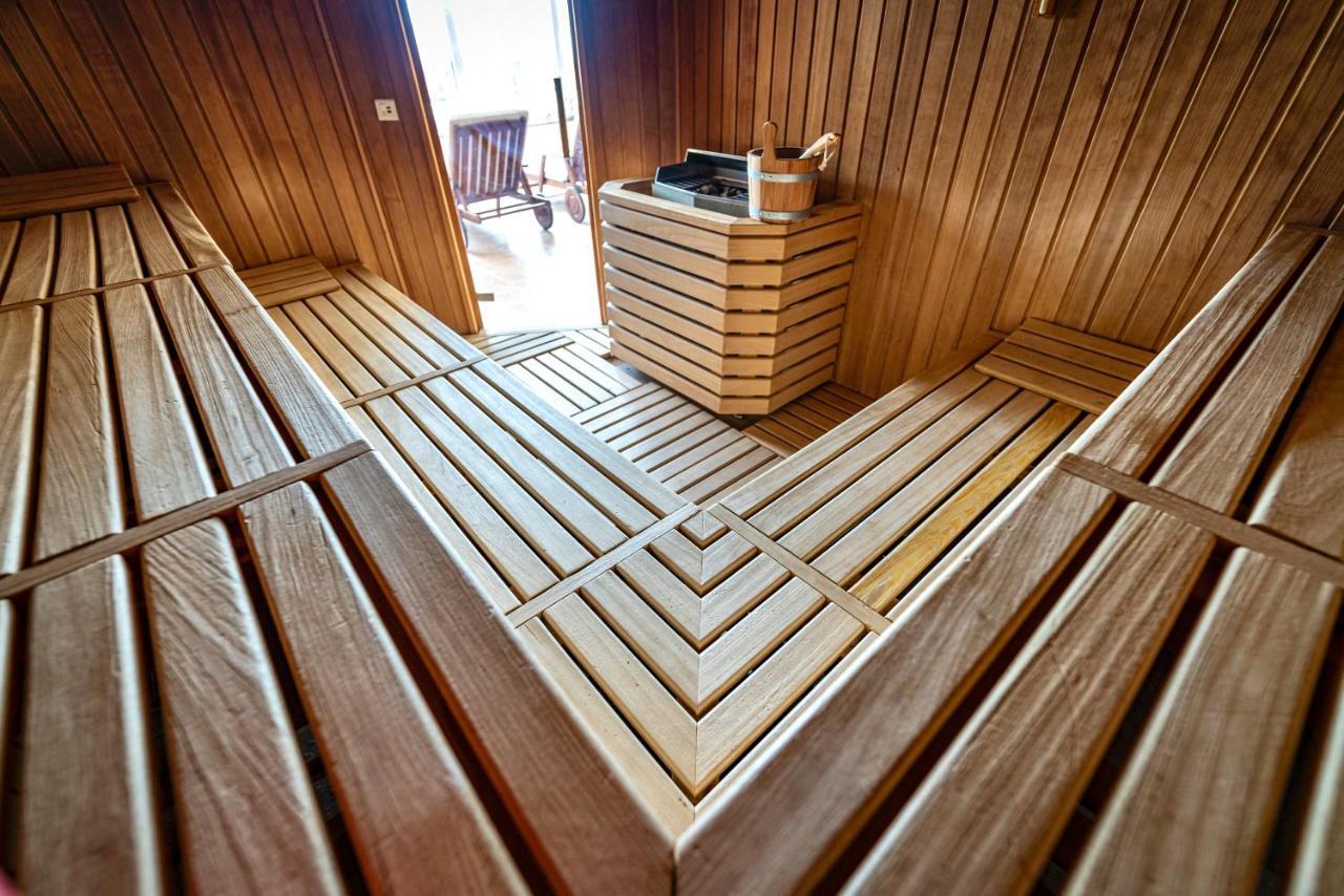 Pohorje Village Wellbeing Resort - Wellness & Spa Hotel Bolfenk Maribor Buitenkant foto