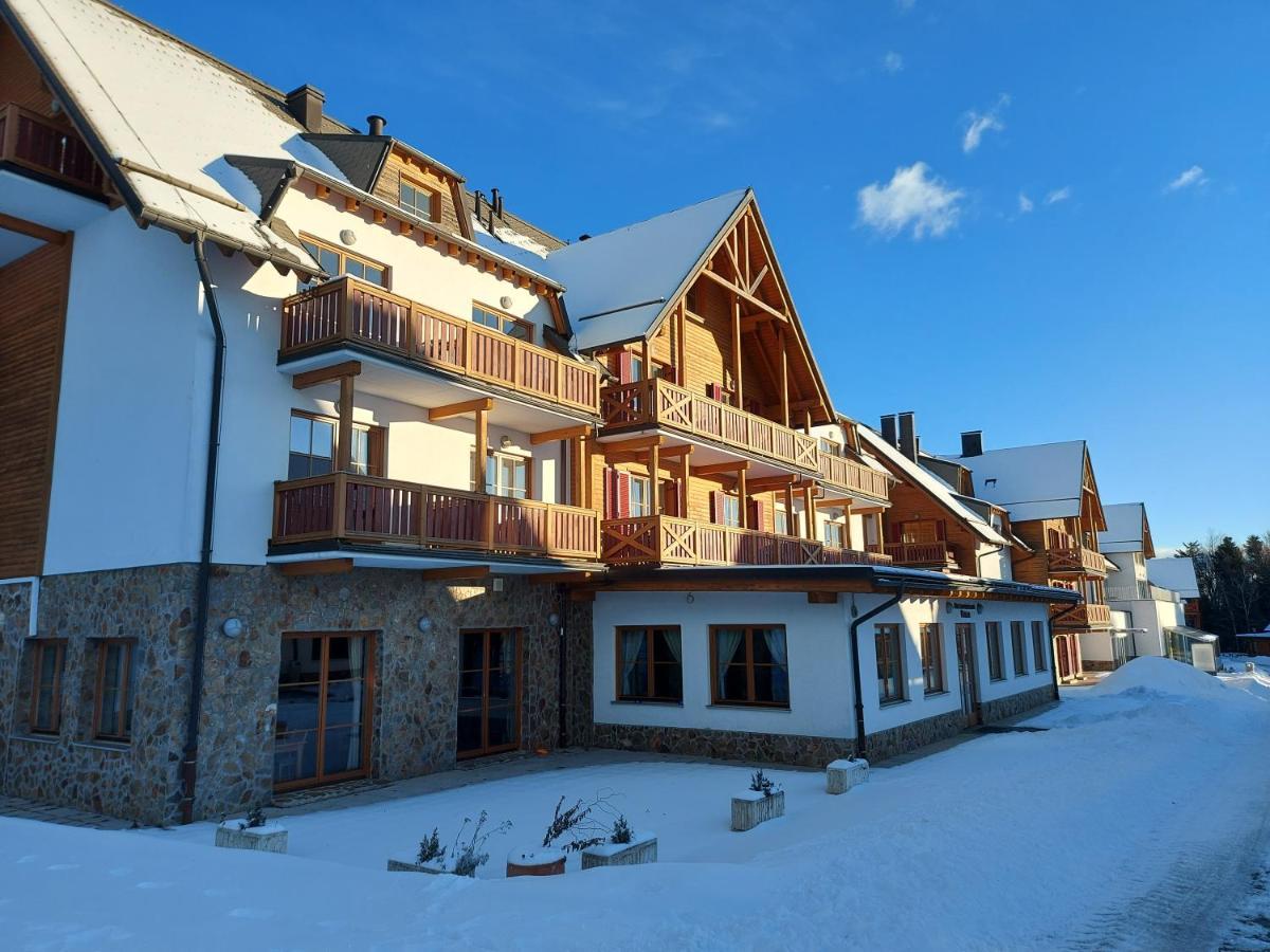 Pohorje Village Wellbeing Resort - Wellness & Spa Hotel Bolfenk Maribor Buitenkant foto