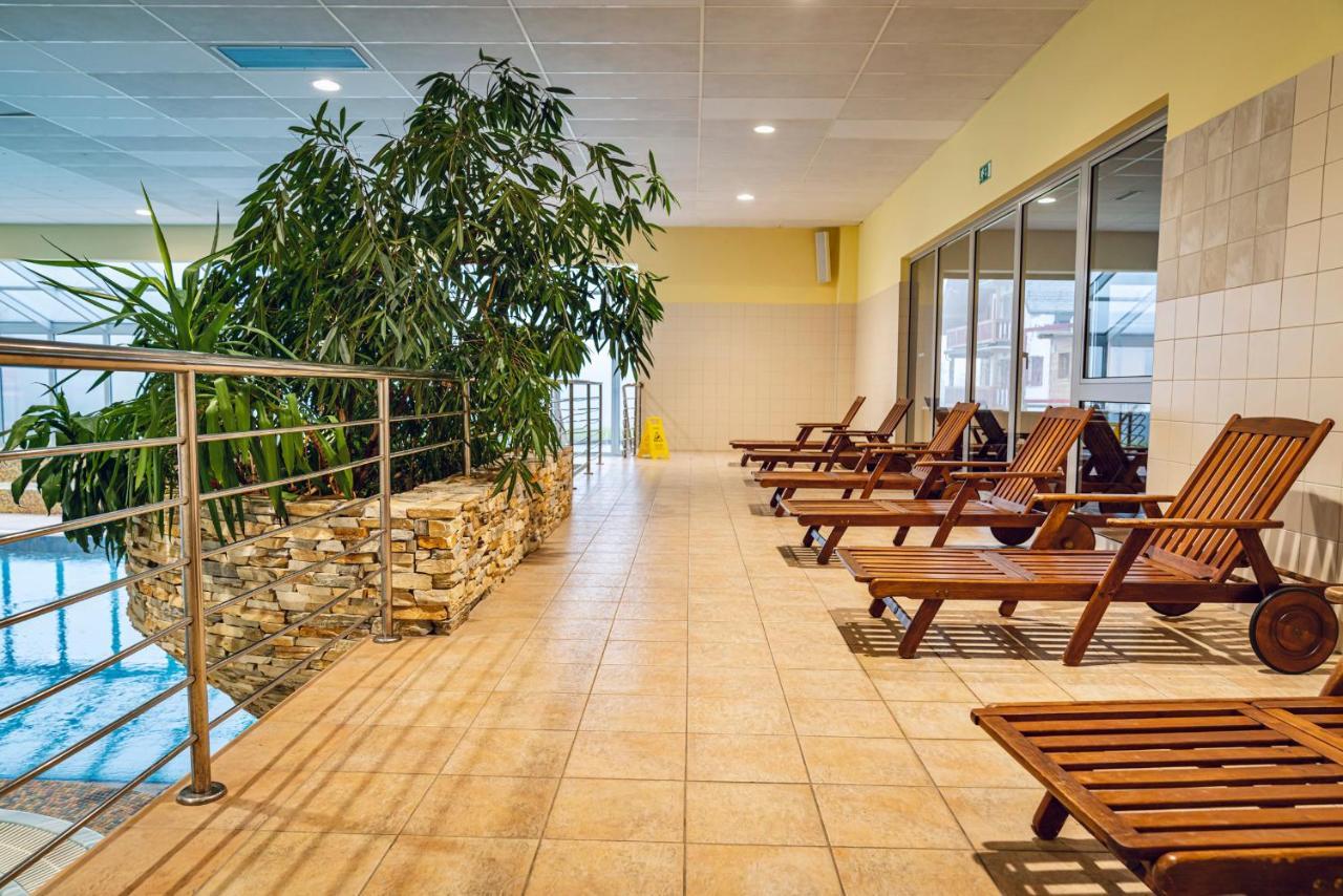 Pohorje Village Wellbeing Resort - Wellness & Spa Hotel Bolfenk Maribor Buitenkant foto