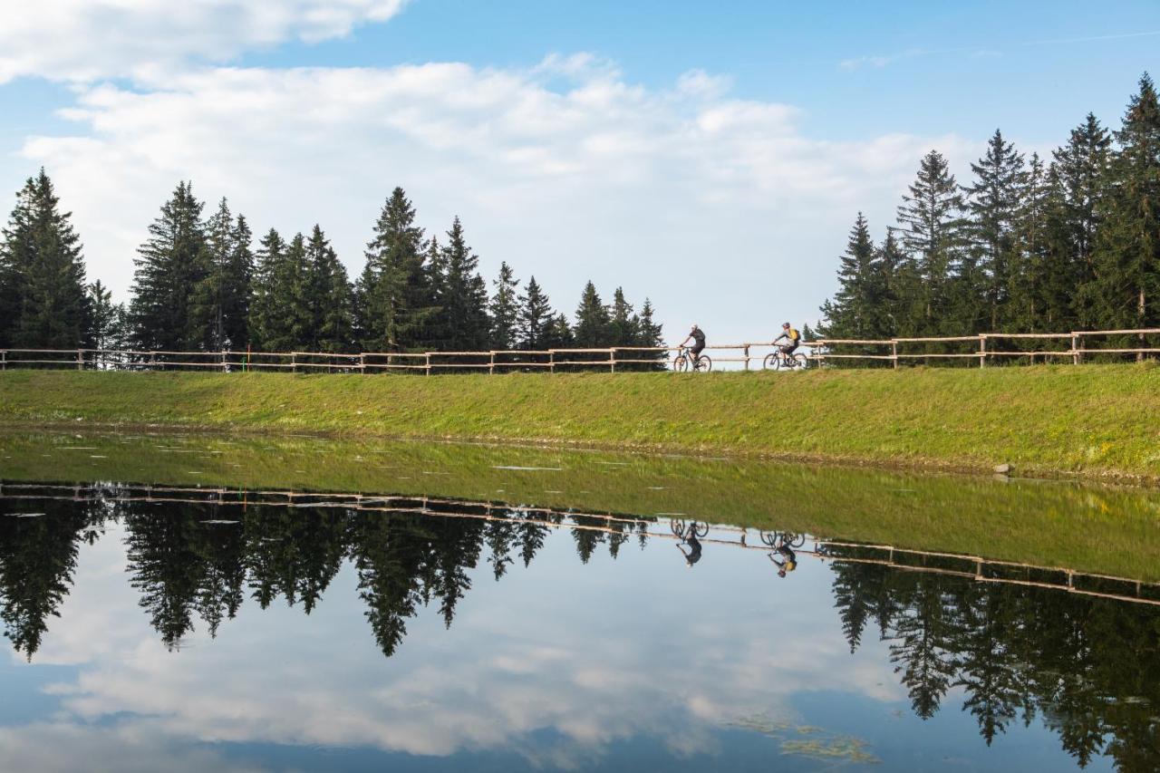Pohorje Village Wellbeing Resort - Wellness & Spa Hotel Bolfenk Maribor Buitenkant foto